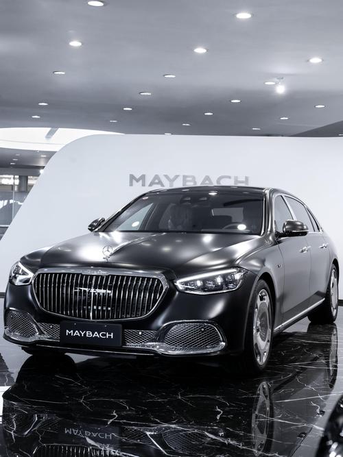 重庆235岚图汽车的售后服务让用户无忧出行，迈巴赫未来的豪华车趋势